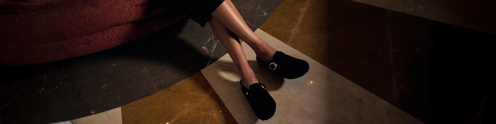 익스퀴짓&디테일