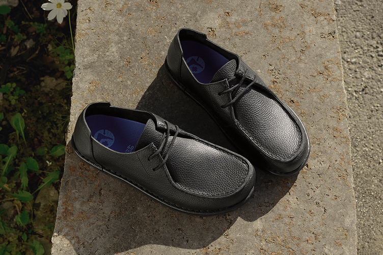 우티 레이스 천연 가죽 블랙