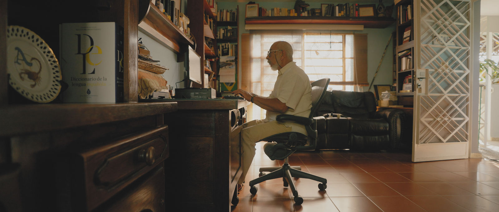 Leonardo Padura becomes an author