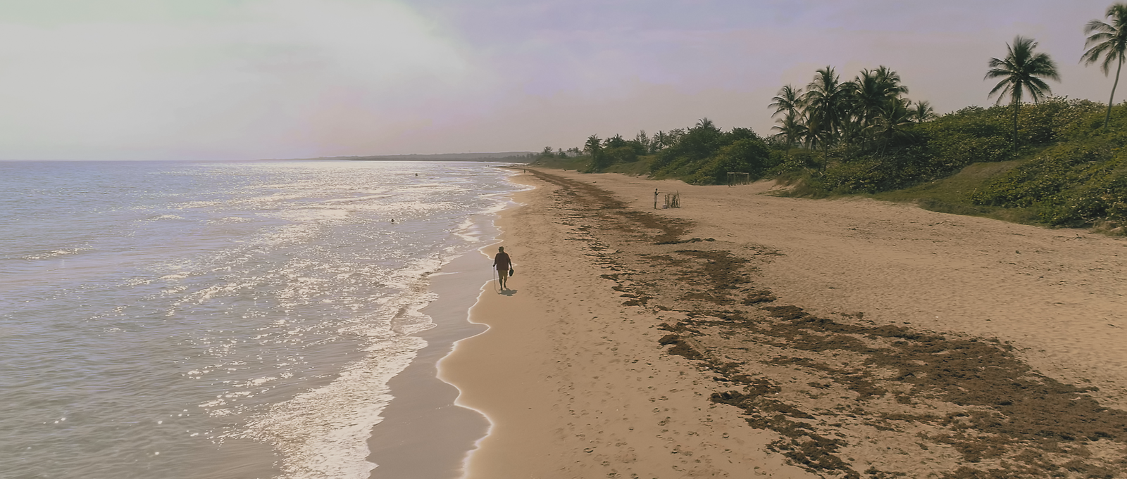 Leonardo Padura at the beach