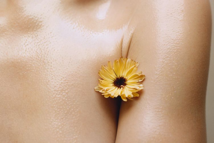 Care Essentials our Commitment 100% natural 