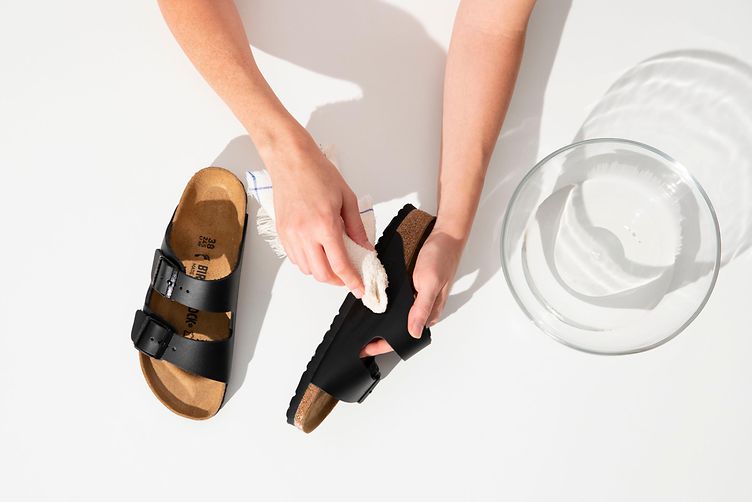 lektier Tilskyndelse foragte Rengør sandaler | Skopleje | Værd at vide om BIRKENSTOCK