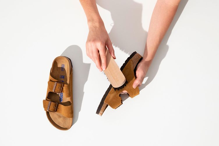Ciro Quemar Decremento Limpieza de sandalias | Cuidados para el calzado | Información útil sobre  BIRKENSTOCK